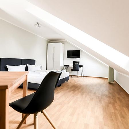 Hotel Blutenburg Мюнхен Экстерьер фото