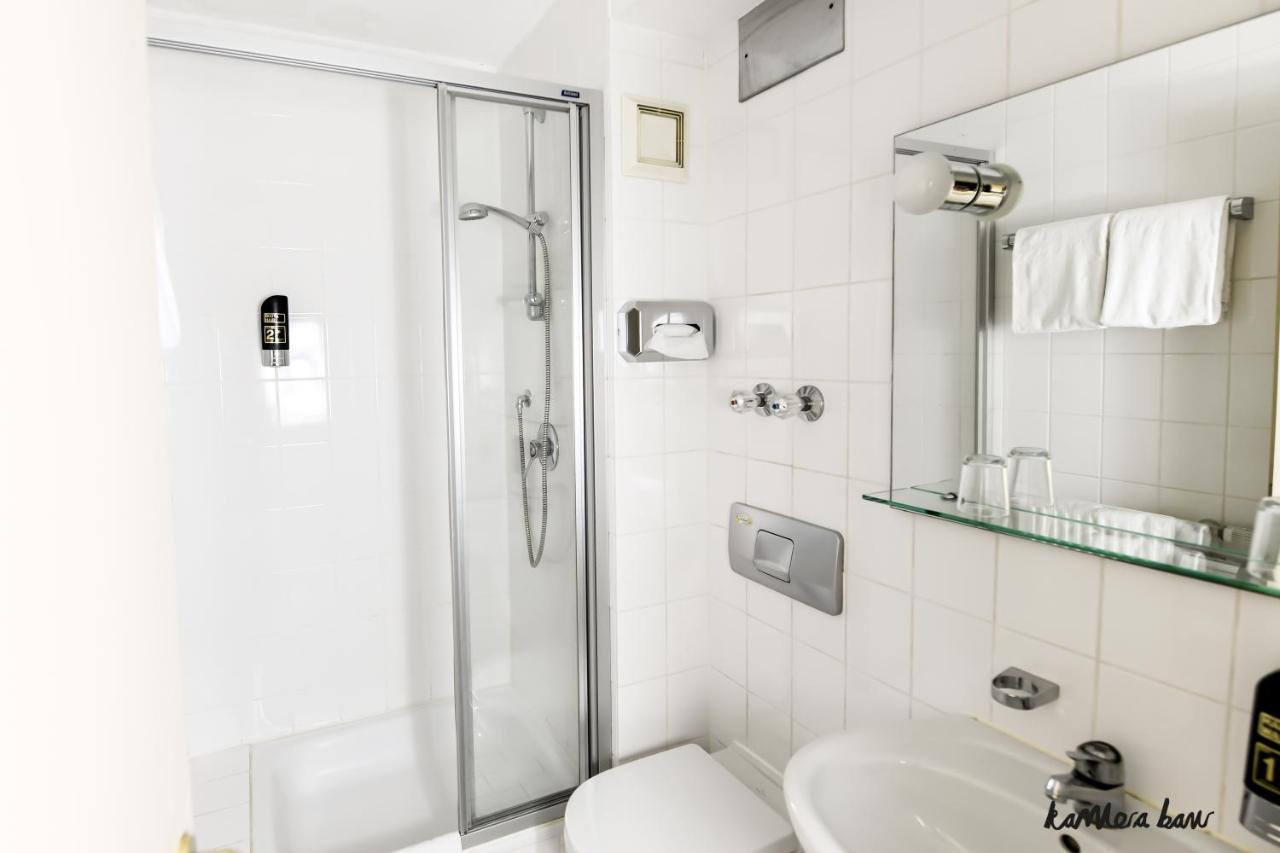 Hotel Blutenburg Мюнхен Экстерьер фото
