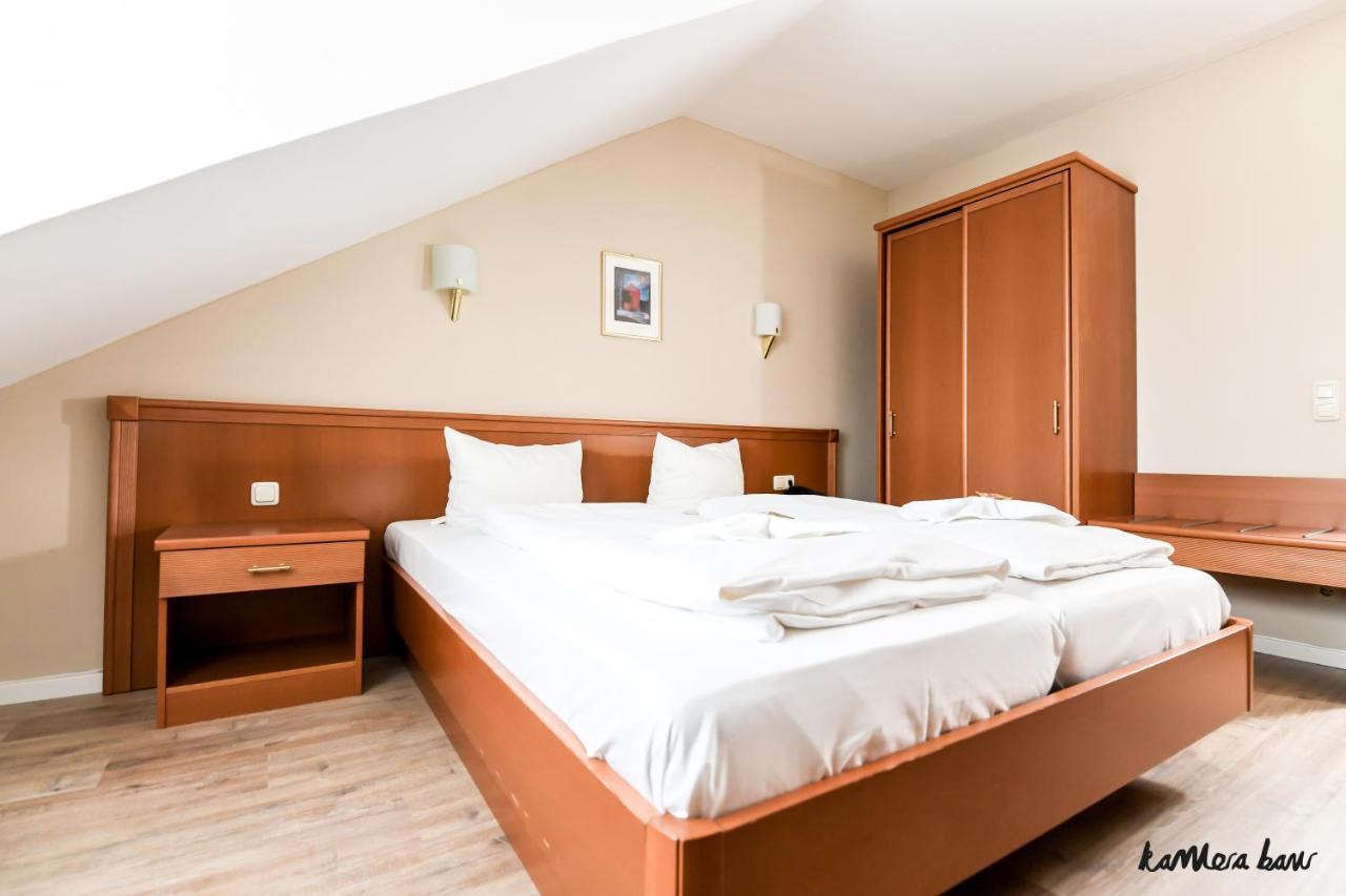 Hotel Blutenburg Мюнхен Экстерьер фото