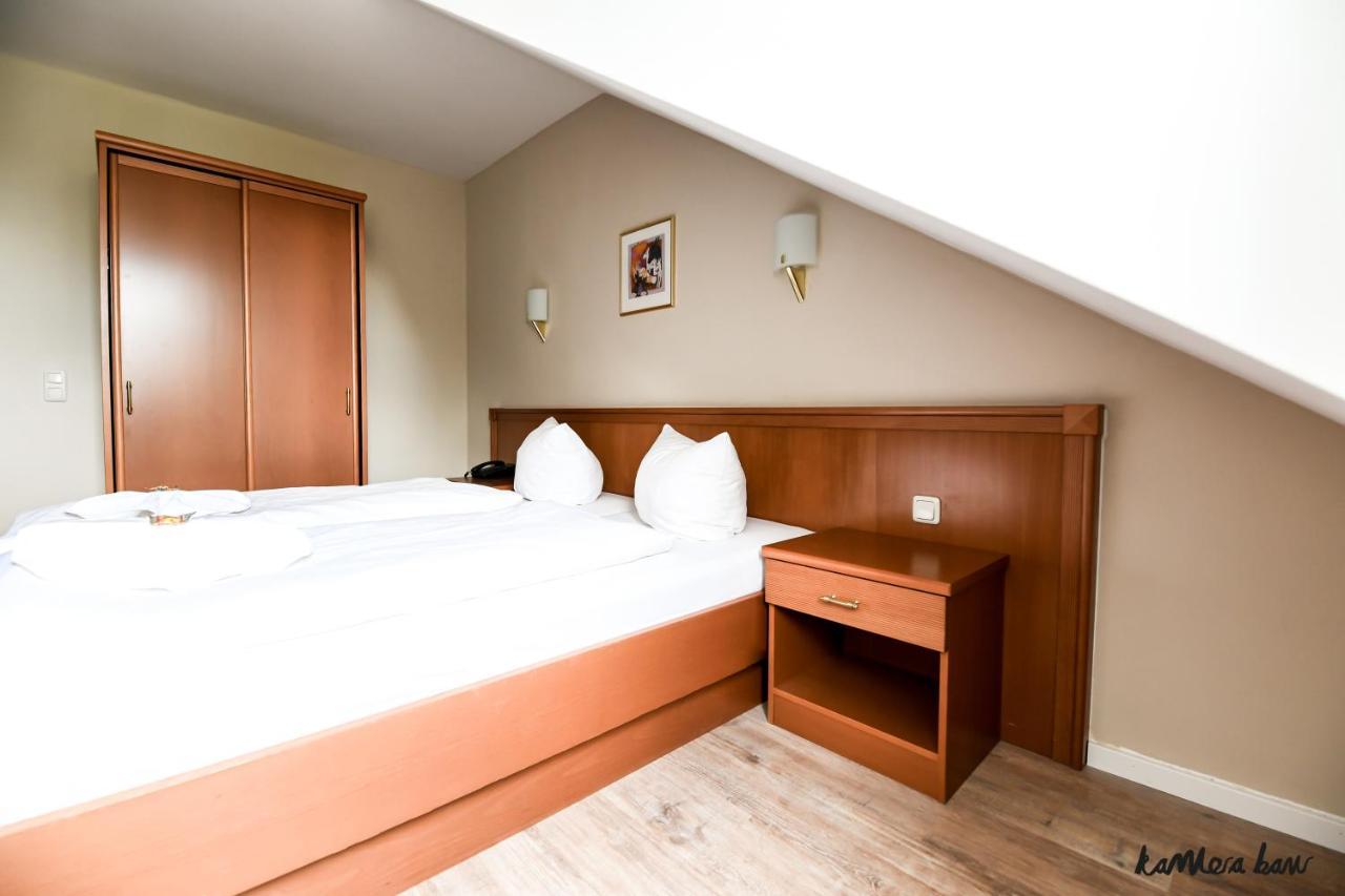 Hotel Blutenburg Мюнхен Экстерьер фото