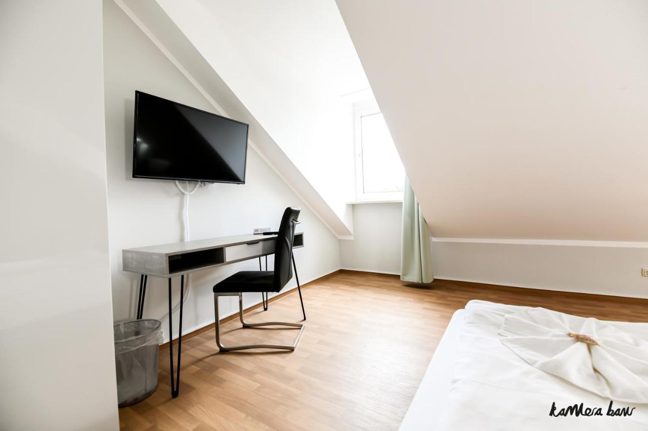Hotel Blutenburg Мюнхен Экстерьер фото