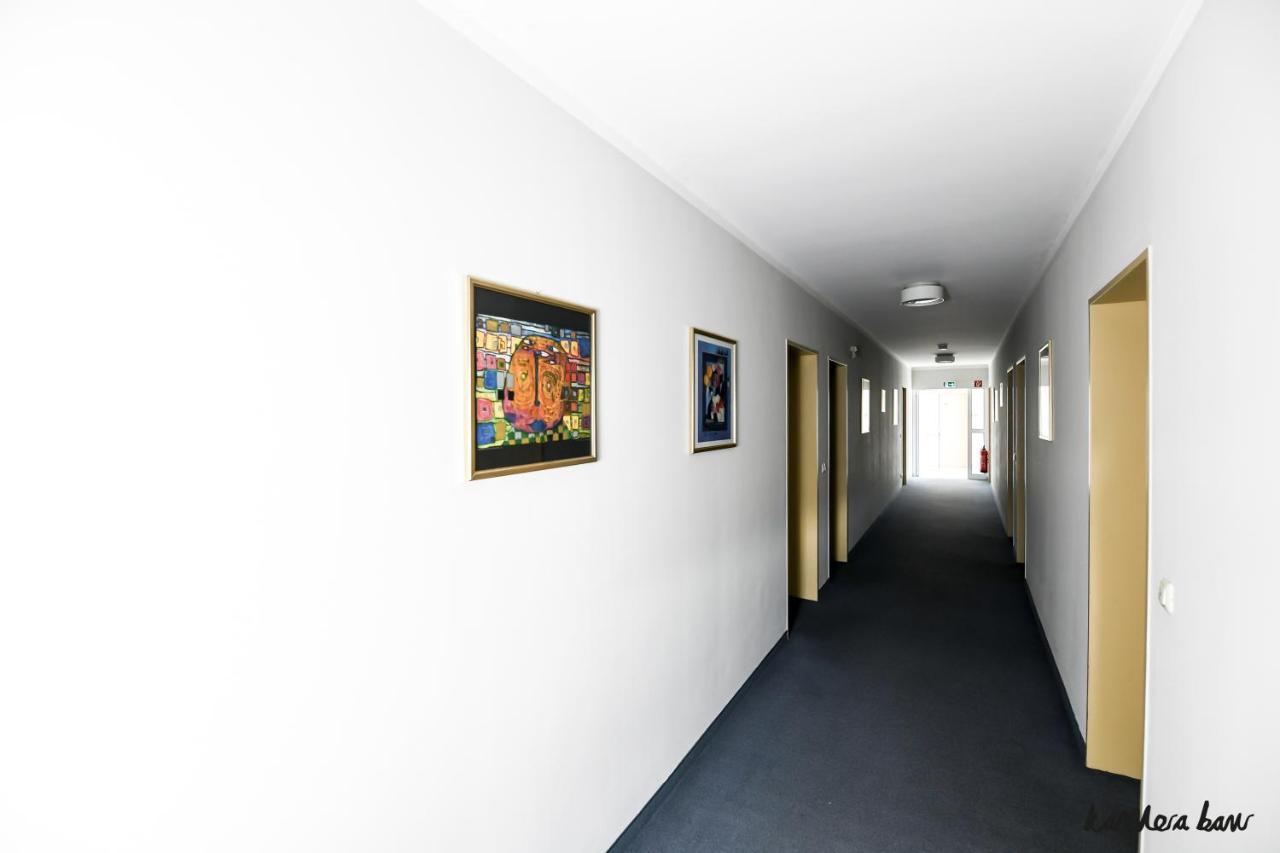 Hotel Blutenburg Мюнхен Экстерьер фото