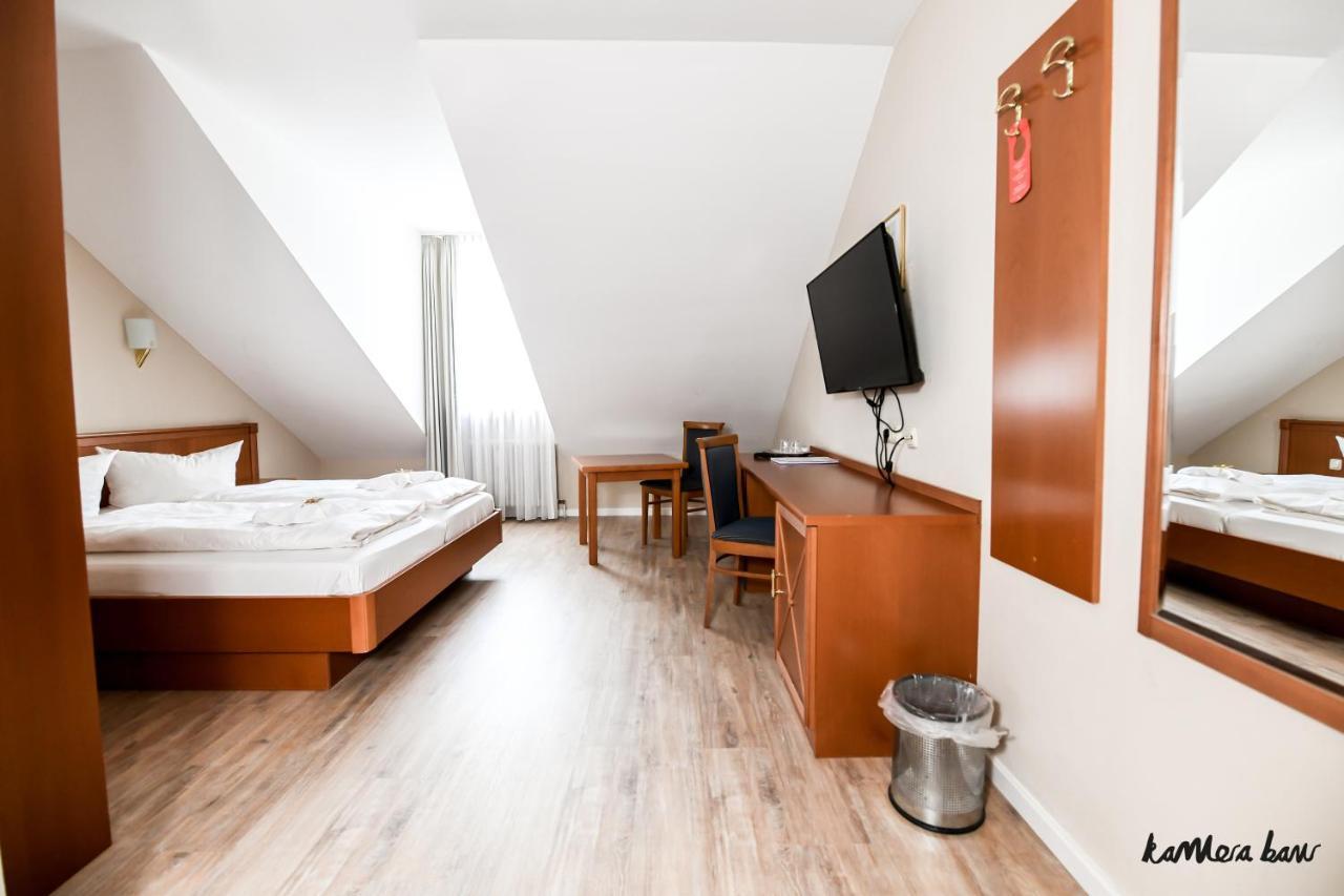 Hotel Blutenburg Мюнхен Экстерьер фото