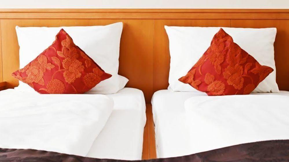 Hotel Blutenburg Мюнхен Экстерьер фото